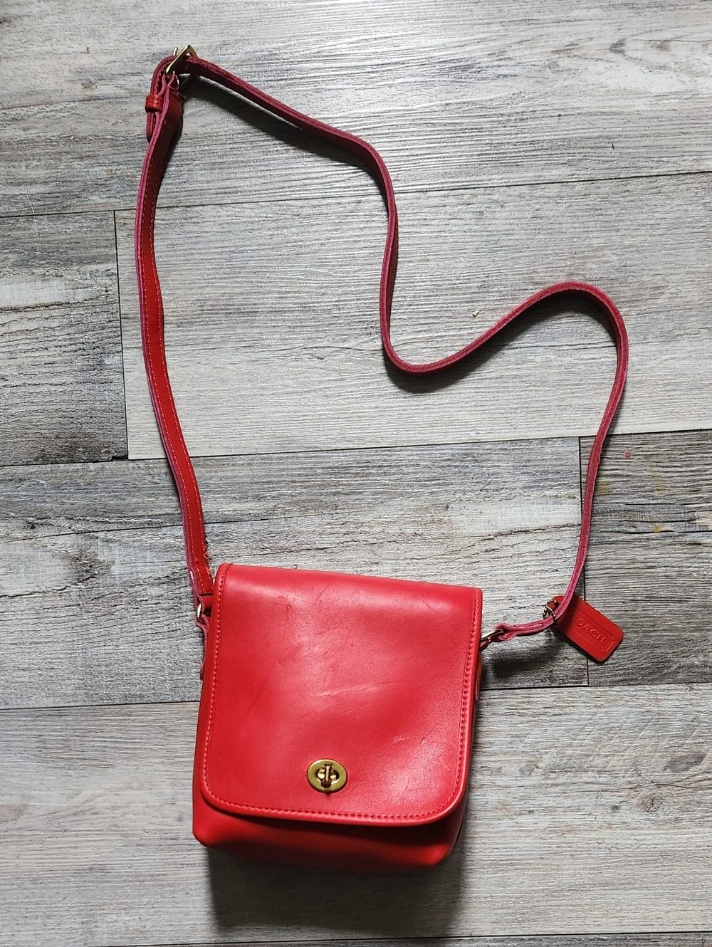 COACH Vintage NYC Compact Pouch in Red(NWOT)